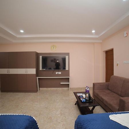 Sri Ganesh Grand Hotel Tirupati Eksteriør billede