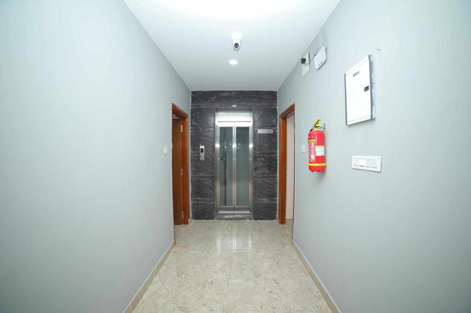 Sri Ganesh Grand Hotel Tirupati Eksteriør billede