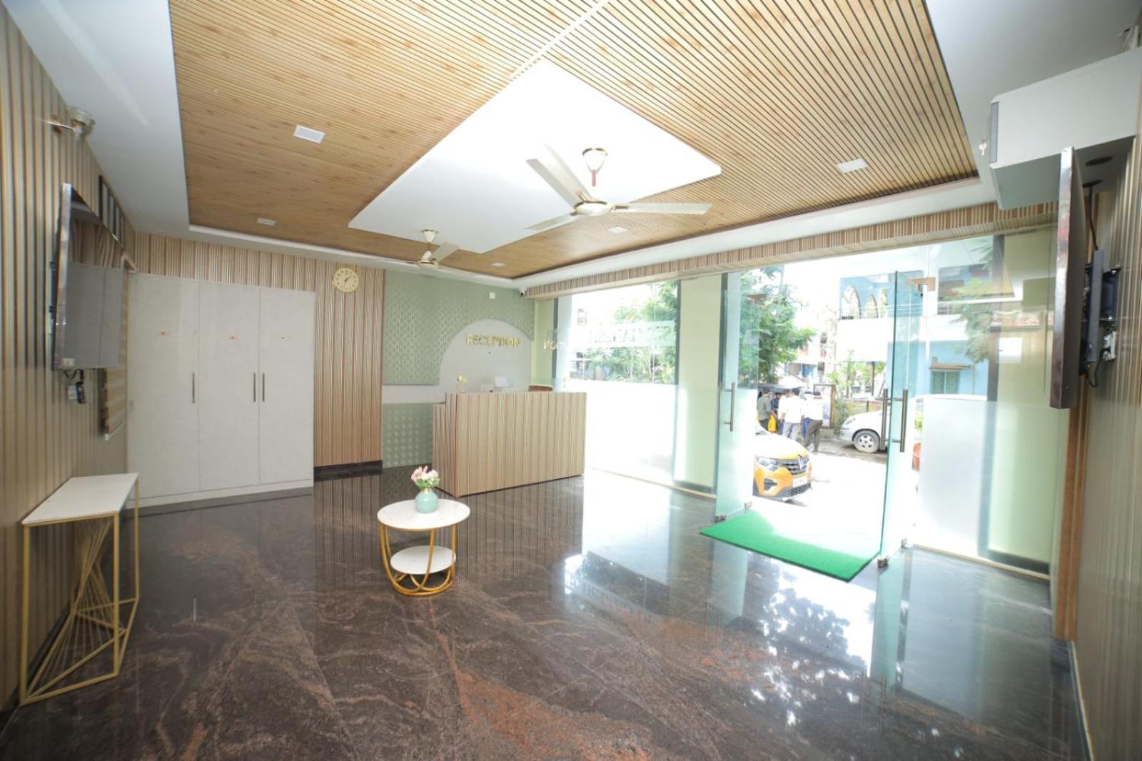 Sri Ganesh Grand Hotel Tirupati Eksteriør billede